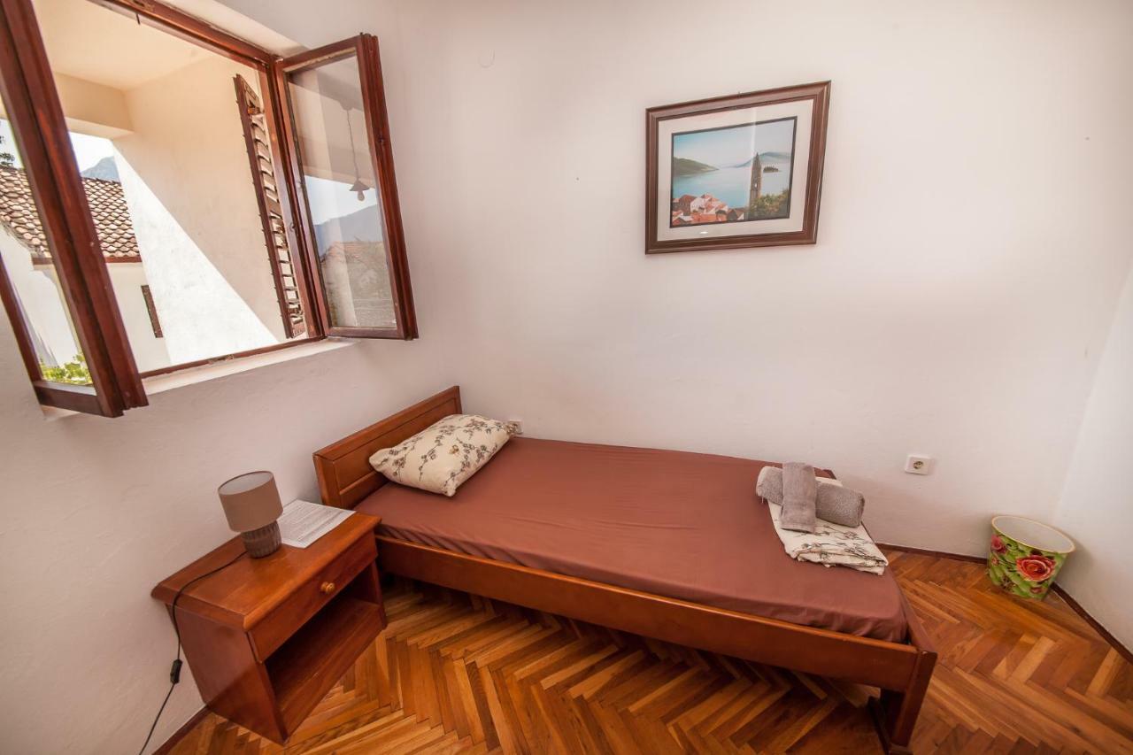 Alex Guesthouse Котор Экстерьер фото