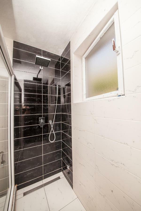 Alex Guesthouse Котор Экстерьер фото