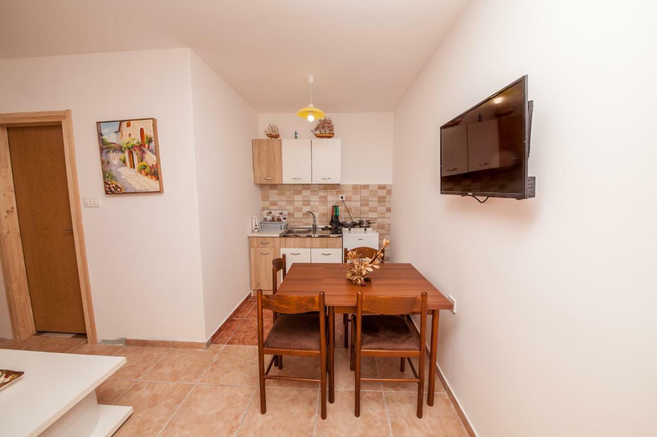 Alex Guesthouse Котор Экстерьер фото